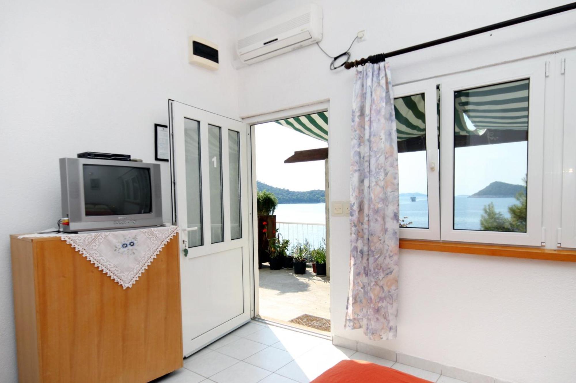 Apartments By The Sea Ubli, Lastovo - 8354 Uble Chambre photo